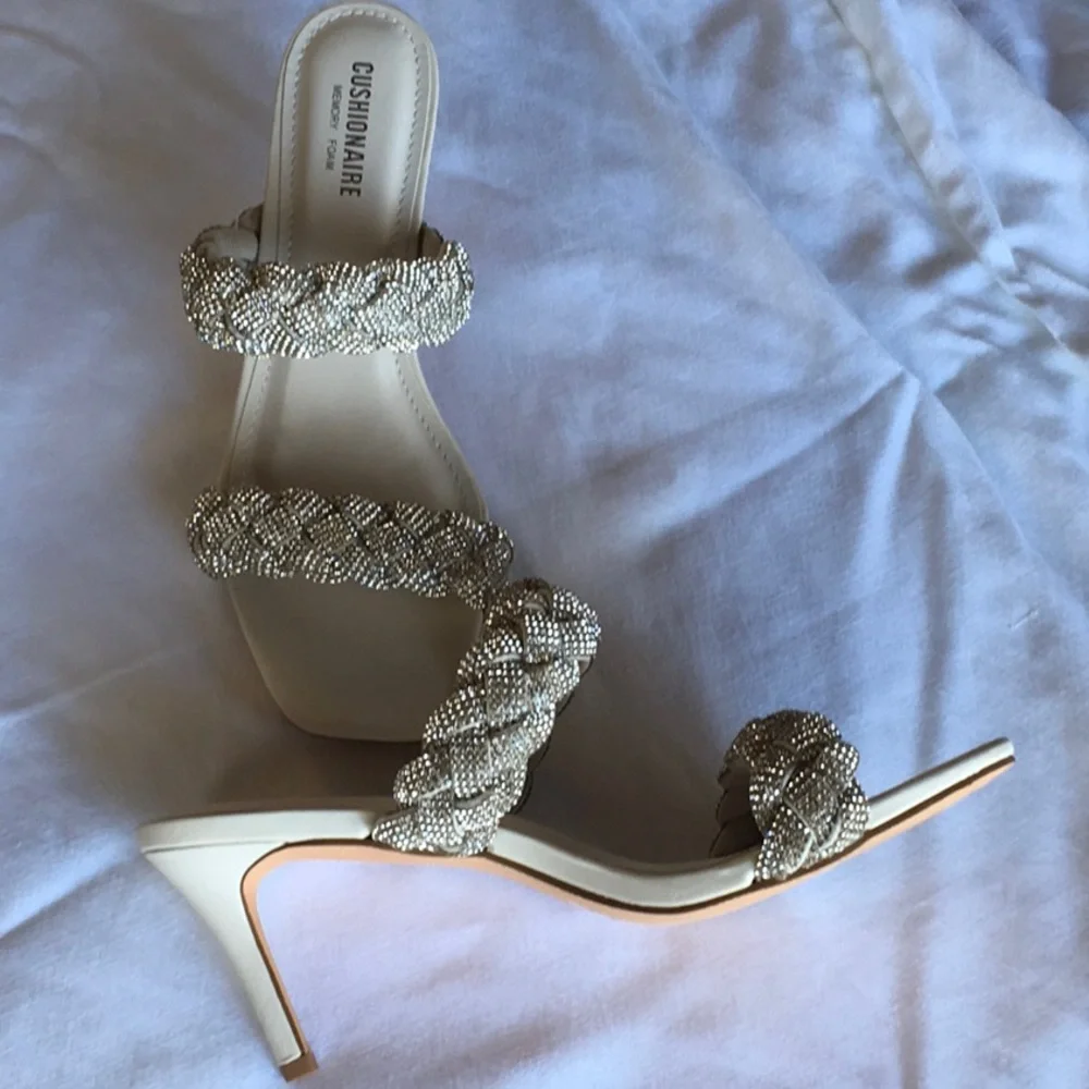 NEW Cushionaire Party Sandals - Picture 4 of 8